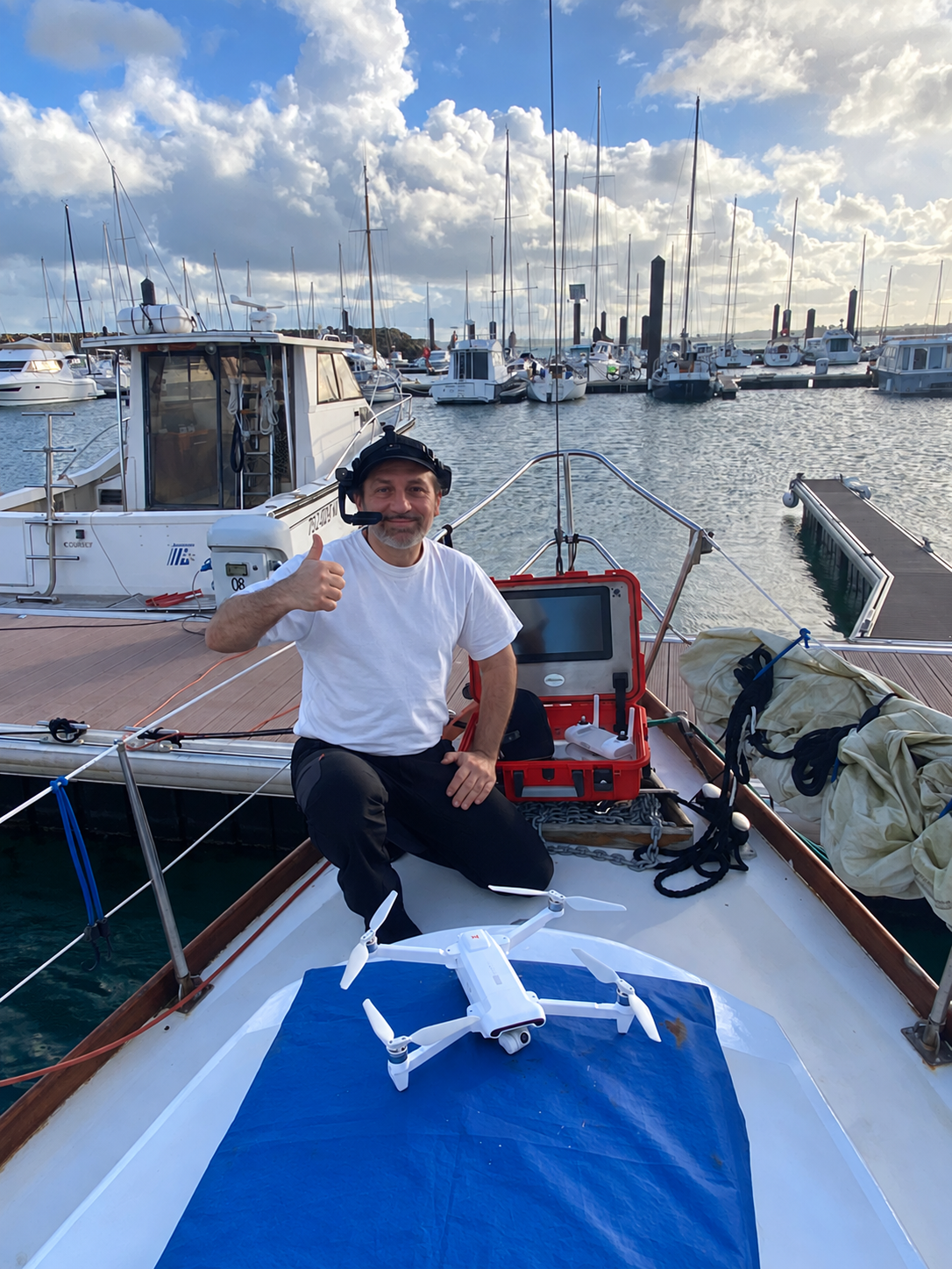 Ljubomir Filipovic an Bord · Technik im praktischen Umfeld